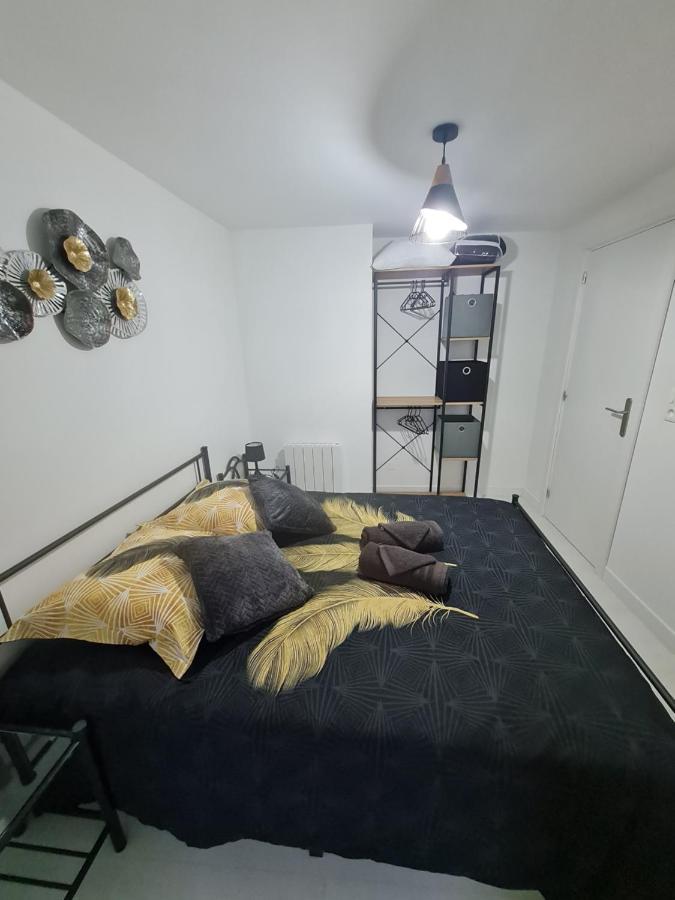 La Roche Du Roy Apartment Rocroi ภายนอก รูปภาพ