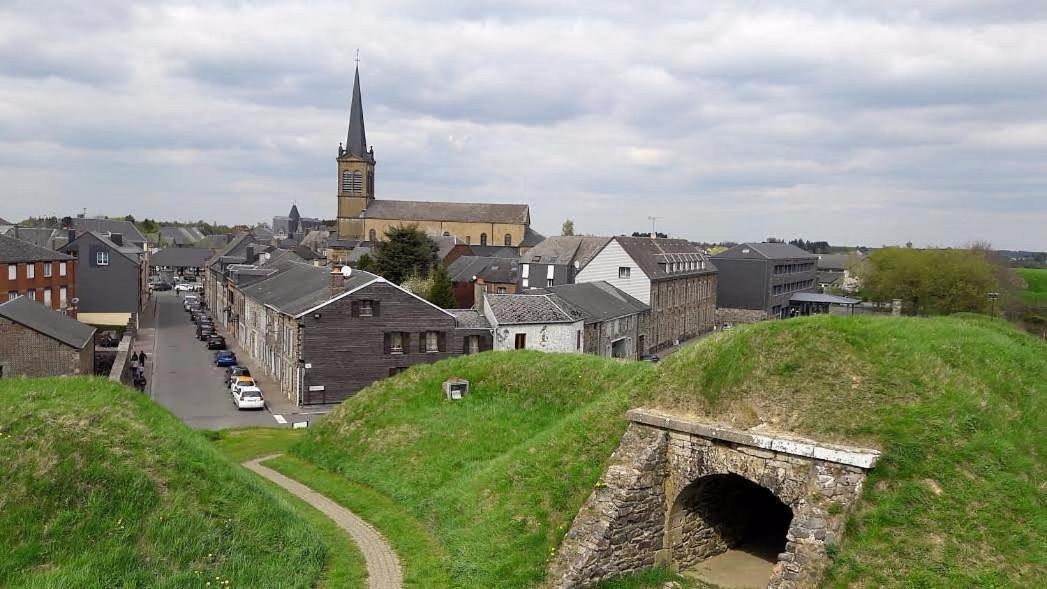 La Roche Du Roy Apartment Rocroi ภายนอก รูปภาพ